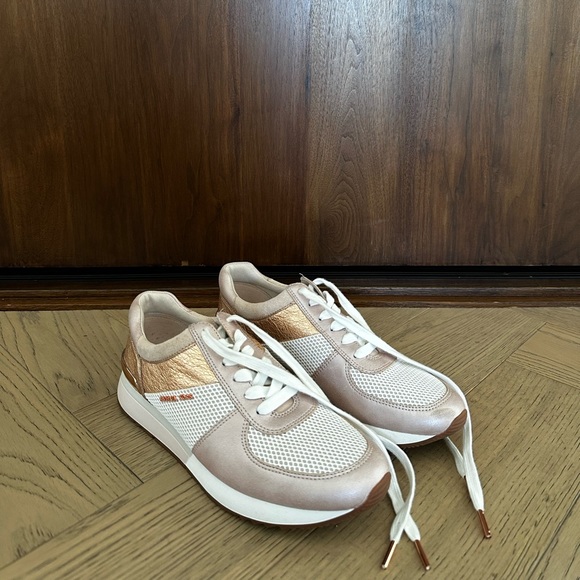 Pink Michael Kors Running Shoes - Picture 3 of 3